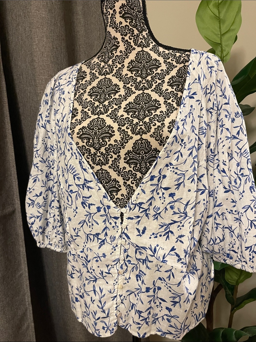 H&M White Blouse with Blue Floral Print - High Low Hem